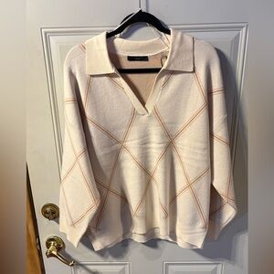 New With Tags T Tahari Cream and Tan V-Neck Sweater Size X Large